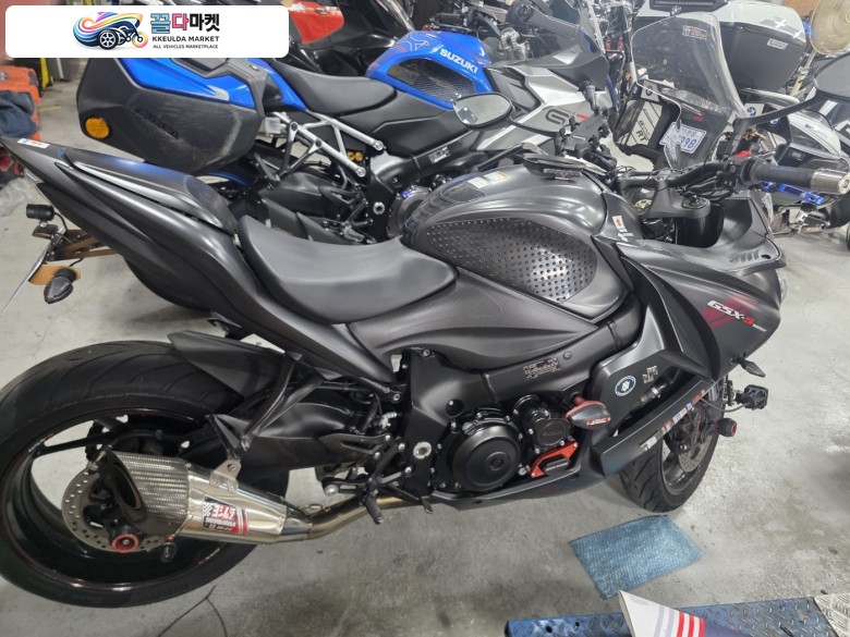 GSX S 1000 F