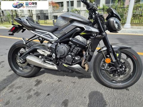 트라이엄프 스트릿 트리플 765 2024년식 Street triple 765R