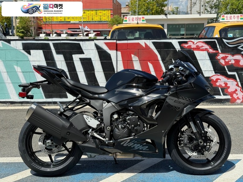 가와사키 ZX 6 R 636 2027년식 모토몰 - 전국최대 종합바이크 쇼핑몰 / 2027년식 닌자 ZX-6R 636 ABS 블랙칼라 즉시출고 제1금융권 저금리 현금할부 /