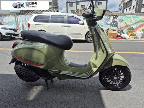 베스파 스프린트 125 ABS 2023년식 2023년 베스파 스프린트125  판매합니다