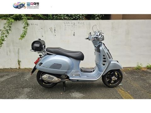 베스파 GTS 300 슈퍼테크 2022년식 베스파 슈텍 델리카토 그레이 22년식