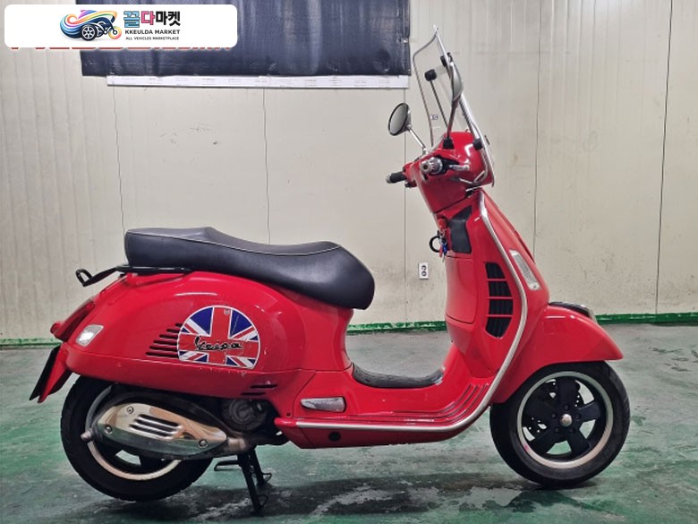 베스파 GTS 300 2014년식 베스파 GTS300/2014년식/2만KM/출퇴근/입문용/마실용/판매합니다.