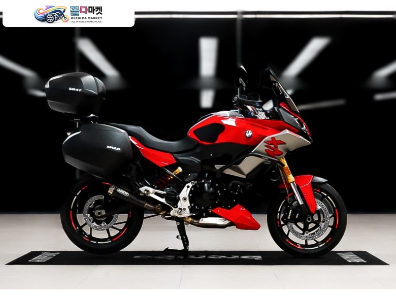 BMW F 900 XR 2022년식 " 풀튜닝 옵션 , 인기 스포츠 투어러 최상급 차량 "