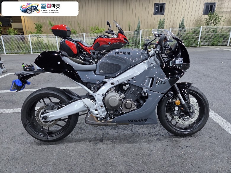 야마하 XSR 900 GP 2024년식 [시흥안산]야마하XSR900GP 그레이/25년출고/다운킷포함가격/3무/이전가능 팝니다.