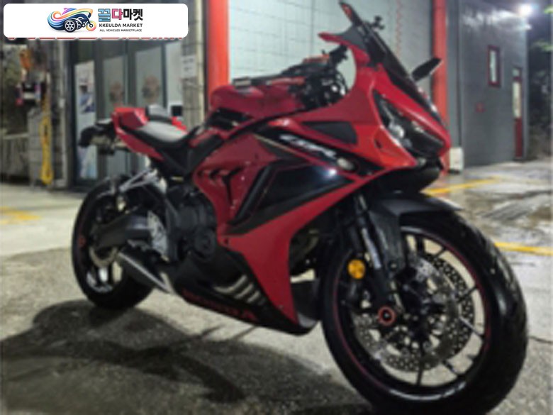 혼다 CBR 650 R ABS 2023년식 cbr650r 판매합니다.