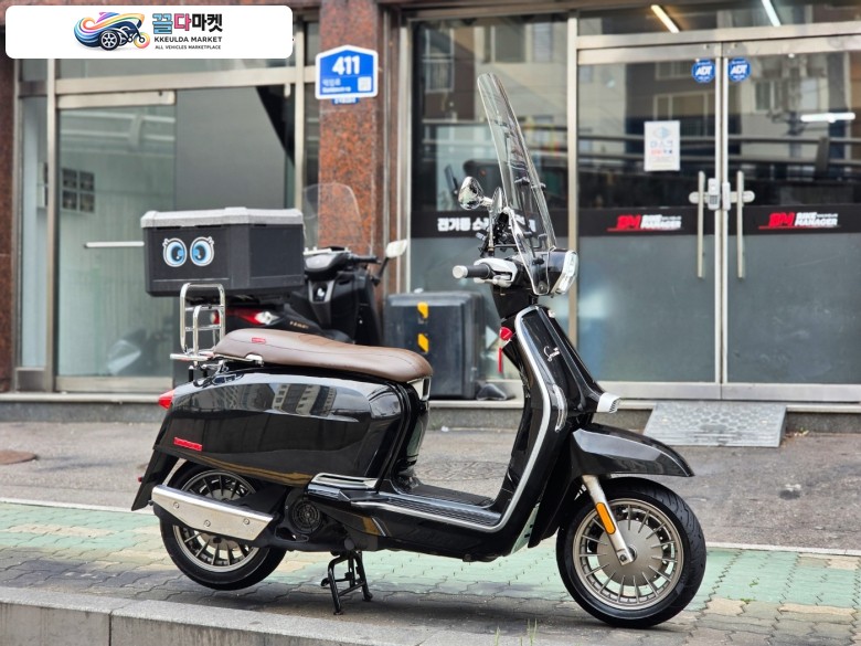 람브레타 V 125 2020년식 람브레타 V125 스페셜 2054KM 신차급 주행거리 무사고 깔끔한매물 판매합니다