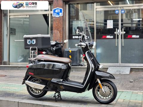 람브레타 V 125 2020년식 람브레타 V125 스페셜 2054KM 신차급 주행거리 무사고 깔끔한매물 판매합니다
