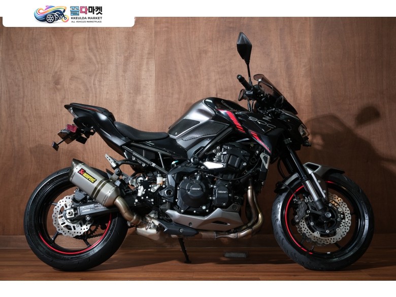 가와사키 Z 900 ABS 2023년식 가와사키 / Z900 / 2023 / 5,200 KM 판매/대차