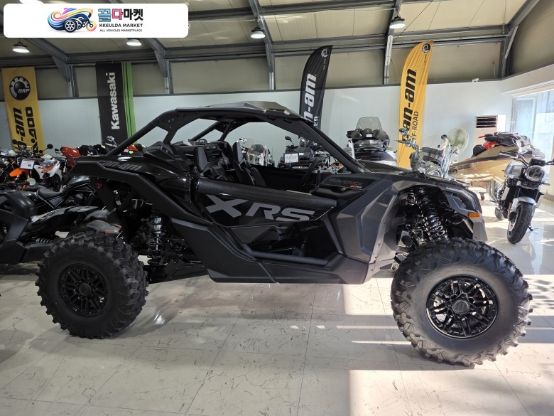 캔암 메버릭 X3 X RS 2026년식 캔암 총판 BRP 전기종 신차 및 중고 취급합니다.