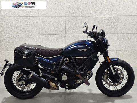 두카티 스크램블러 나이트쉬프트 2024년식 24년식 두카티 스크램블러 나이트쉬프트 6910km 차량 판매 / 대차