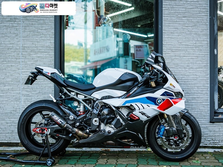 BMW S 1000 RR 2025년식 2025년식 S1000RR 특A급 차량 무사고 2,160Km 주행 옵션 다수