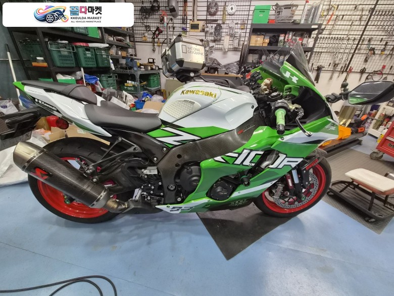 가와사키 닌자 10 R 2023년식 zx10R 무사고 17000km 옵션 풍부