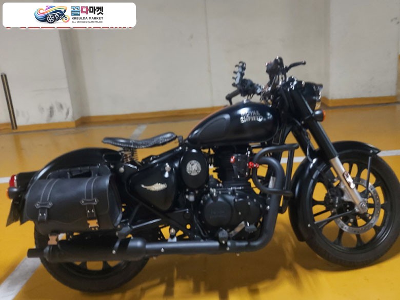 로얄엔필드 클래식 350 2022년식 컨디션 최상상s 블랙 클래식350 판매합니다