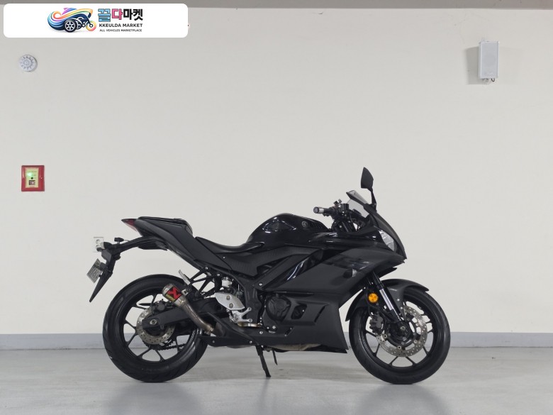 야마하 YZF R3 2020년식 2020년식 야마하 YZF-R3 블랙 아크라포빅구변 S+급상태 옵션다수 판매대차가능