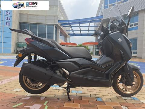 야마하 X 맥스 300 ABS 2023년식 야마하XMAX300판매합니다.