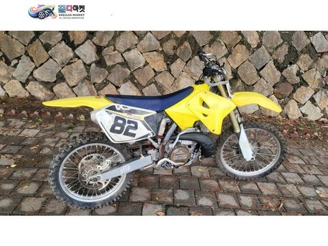 스즈끼 RM 250 2000년식 스즈키 RM250