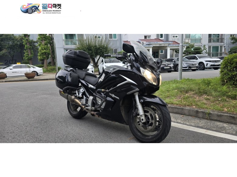 야마하 FJR 1300 A 2013년식 야마하 FJR 1300A 판매합니다.