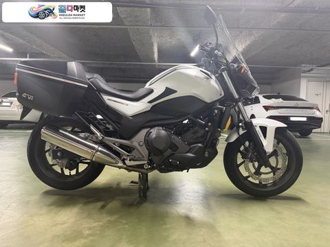 혼다 NC 750 S 2015년식 혼다 NC 750S DCT 판매합니다.