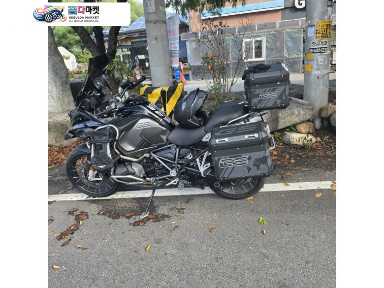 BMW R 1250 GS 어드벤처 2022년식 키로수 좋은 r1250gs 어드벤처 판매합니다.
