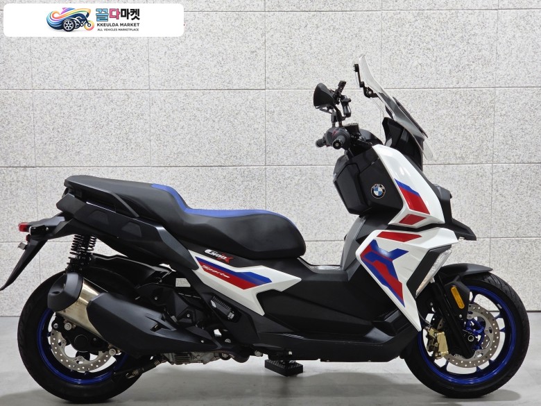 BMW C 400 X 2024년식 1인신조 24년식 BMW C400X 724km 차량 판매 / 대차