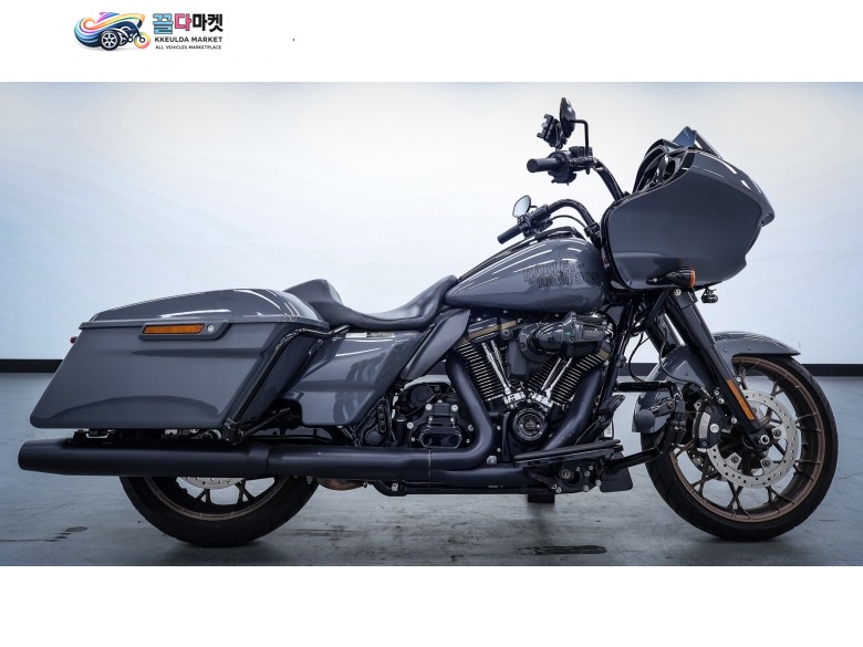 할리데이비슨 로드 글라이드 ST 2022년식 [ 매버릭바이크 ] / 9,500km 주행에 투어링 실용 옵션까지! 할리데이비슨 로드 글라이드 ST 판매합니다.