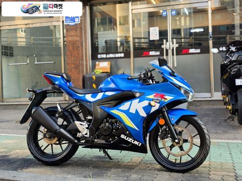 스즈끼 GSX R 125 ABS 2018년식 GSX R125 2018년식 8874KM 짧은 실 주행거리 깔끔한매물 판매합니다
