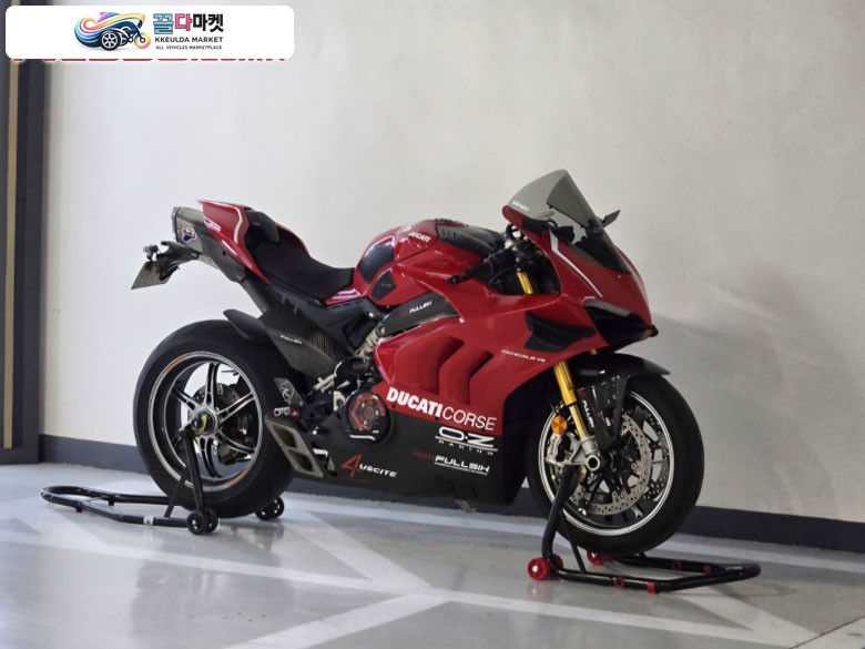 두카티 파니갈레 V4 S 2019년식 바접 두카티 파니갈레 V4S 풀배기 구변완