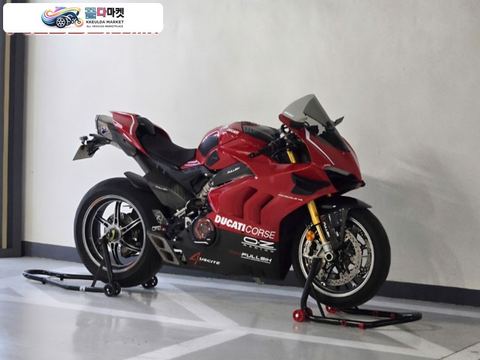 두카티 파니갈레 V4 S 2019년식 바접 두카티 파니갈레 V4S 풀배기 구변완