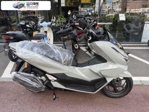 혼다 PCX 125 ABS 2026년식 혼다코리아 2026 PCX125 펄그레이 블랙박스 2채널 장착 신차 2026년식 유광그레이 최장 16개월 무이자 카드 결제