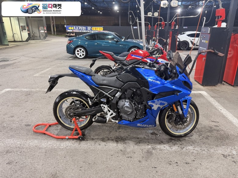 스즈끼 GSX 8 R 2024년식 Gsx 8R 상태 최상