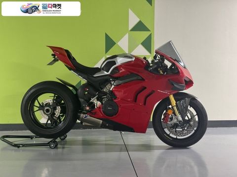 두카티 파니갈레 V4 S 2021년식 21년식 파니갈레v4s 2.8만 떼르구변