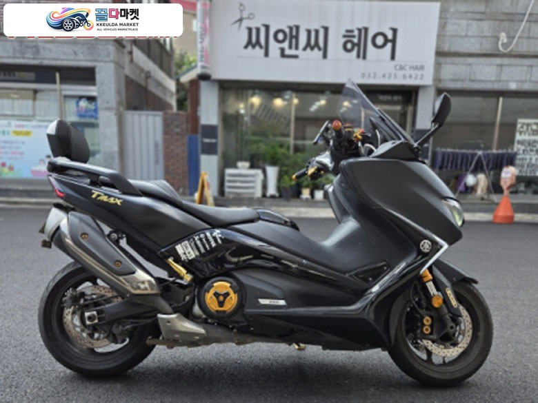 야마하 티맥스 DX 2019년식 인천 티맥스DX 2019년식 3만 정비잘되어있습니다