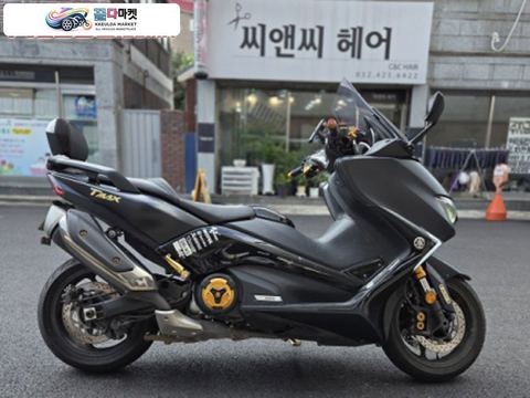야마하 티맥스 DX 2019년식 인천 티맥스DX 2019년식 3만 정비잘되어있습니다