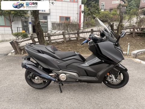 킴코 AK 550 i 2027년식 킴코 부산대리점 / 10월출시 사전예약진행 / 무이자 국민12회. 삼성.하나.현대12-36회