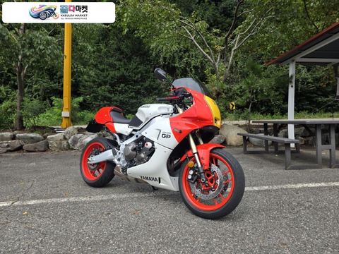 야마하 XSR 900 GP 2024년식 야마하 XSR900GP 2977KM 팝니다