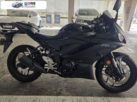 야마하 YZF R3 2023년식 23년식 R3 검정색 판매합니다.