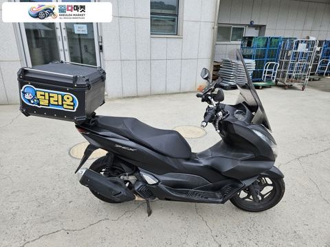 혼다 PCX 125 ABS 2024년식 혼다 PCX125 24년 ABS 짧은키로수 멧블랙 스마트키차량