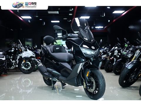 BMW C 400 GT 2023년식 무사고 관리잘된 깔끔한 럭셔리 투어링 중고 매물입니다.