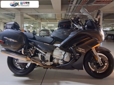 야마하 FJR 1300 A 2015년식 2015년식 FJR 팝니다. (5단기어 입니다.)