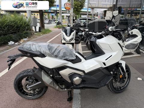 혼다 X ADV 2026년식 혼다코리아 XADV750 엑드방 750 화이트 색상 신차 2026년식 최장 16개월 무이자 카드 결제 블랙박스 장착 / 신한 마이카 가능