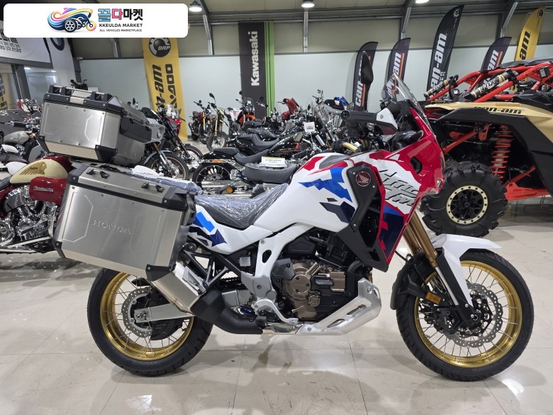 혼다 아프리카 트윈 CRF 1100 L 어드벤쳐 스포츠 ES DCT 2026년식 다파는오빠들 아프리카 트윈 CRF 1100L ES DCT 모델입니다^^