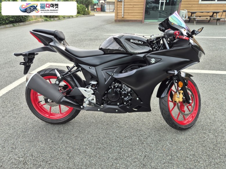 스즈끼 GSX R 125 ABS 2025년식 스즈끼 gsx r 125 팝니다