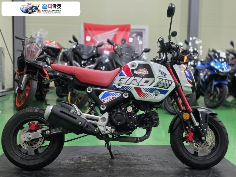 혼다 MSX 125 그롬 2021년식 혼다 MSX125 그롬 SP 21년식 1만km 깔끔한셋팅 최저가 판매합니다.