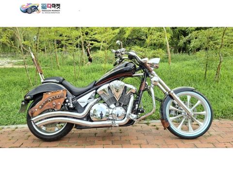 혼다 VT 1300 CX 2010년식 정통 아메리칸 초퍼 스타일의 최고봉, 혼다 VT 1300 CXA (ABS) 모델을 판매합니다.