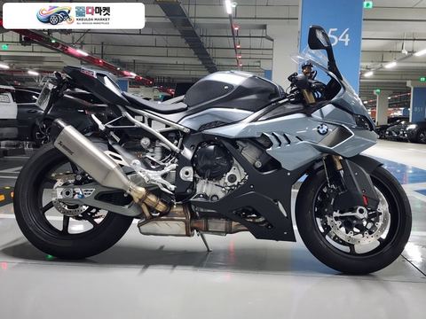 BMW S 1000 RR 2025년식 2025 S1000RR 레이스패키지 판매합니다.