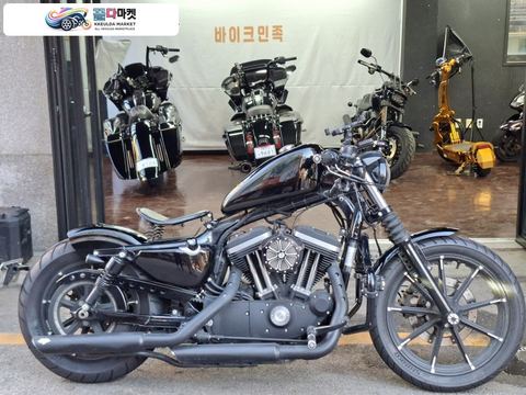 할리데이비슨 883 2016년식 2016년식 할리데이비슨-아이언883 풀바버커스텀 깔끔한바이크 판매 / 이전차량!! / 등록대행OK