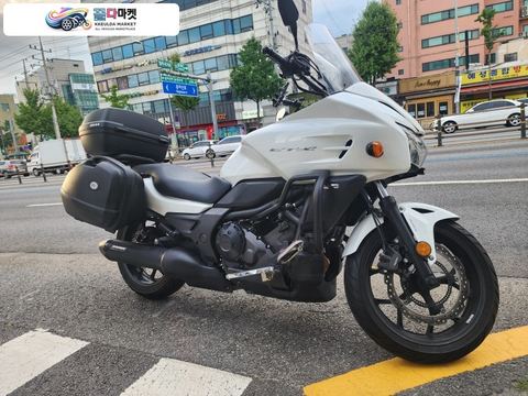 혼다 CTX 700 2014년식 14년식 혼다 CTX 700 판매합니다.(머플러 구조변경완료 차량)