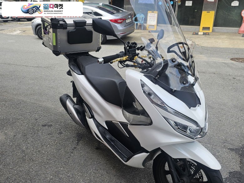 혼다 PCX 125 FI 2020년식 Pcx 화이트 팝니다
