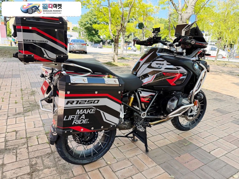 BMW R 1250 GS 어드벤처 2022년식 BMW R1250gs 어드벤처 2022년 트리플블랙 방탄데칼 판매합니다.