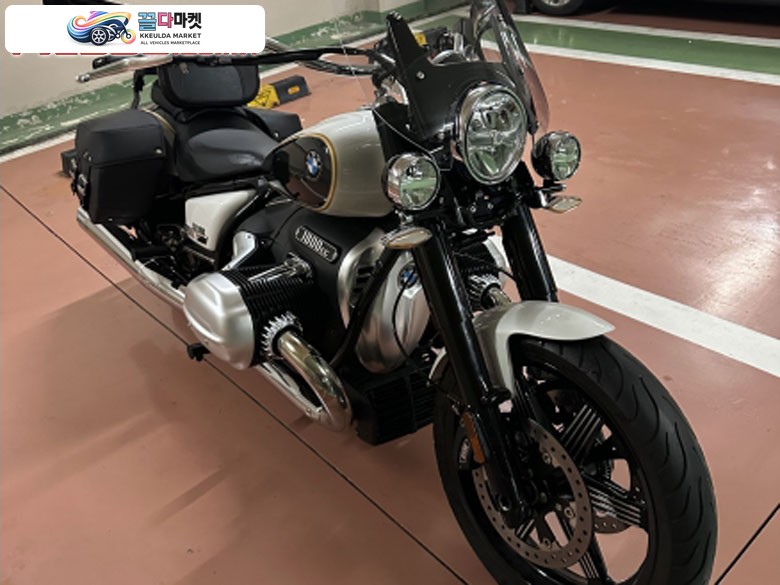 BMW R 18 클래식 2023년식 1800만원 BMW R18C 클래식 OPTION719 미네랄화이트
